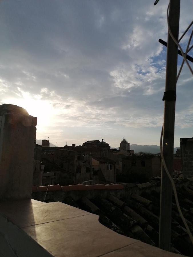 La Terrazza Sul Vicolo Hotel Palermo Exterior photo